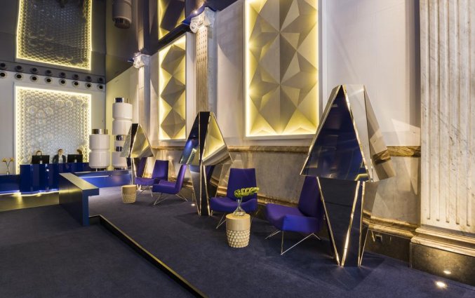 Lounge van hotel Room Mate Carla in Barcelona